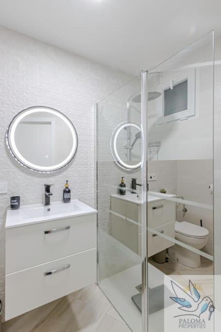 Wonderful Studio Apartment On The Beachfront Benalmádena Dış mekan fotoğraf