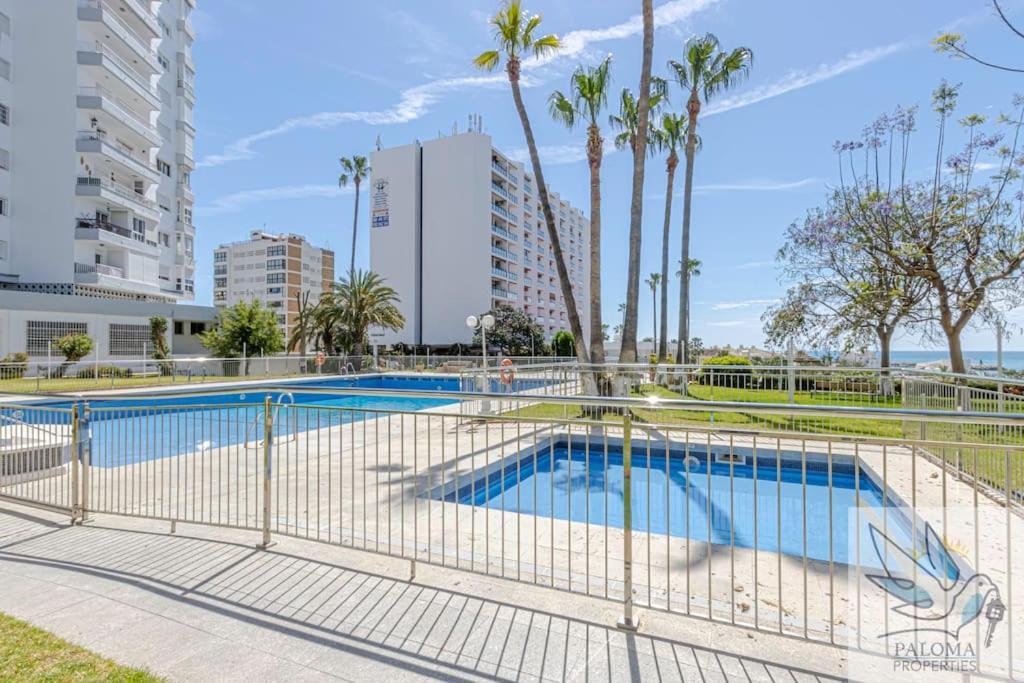 Wonderful Studio Apartment On The Beachfront Benalmádena Dış mekan fotoğraf